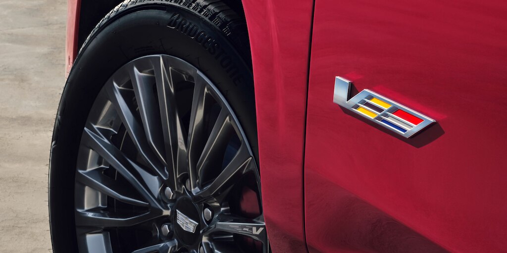 Cadillac Escalade V así como poderosa es deportiva